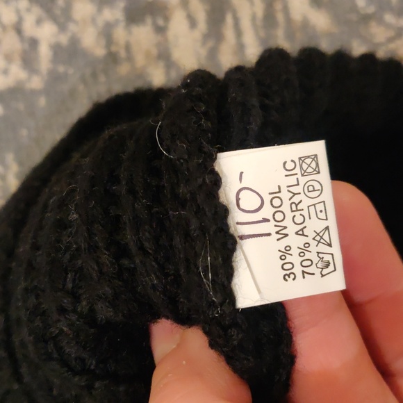 Hilary MacMillan Black Sweater With Ruffle NWT - Picture 6 of 12